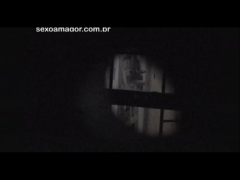 ❤️ Ξανθιά κοπέλα βιντεοσκοπήθηκε κρυφά από ηδονοβλεψία της γειτονιάς κρυμμένο πίσω από κούφια τούβλα ❤❌ Πορνό βίντεο ️
